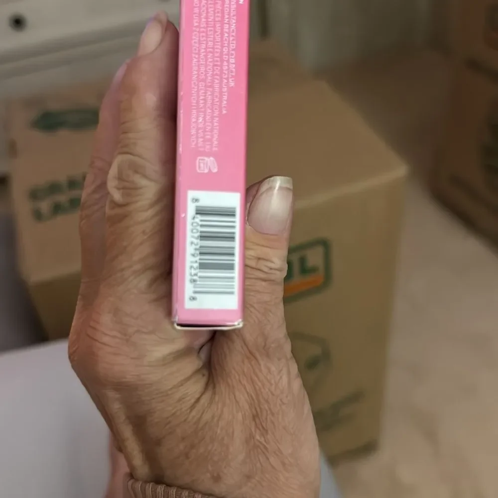 NIB 45.00 STRAWBERRY FEELS PALETTE
